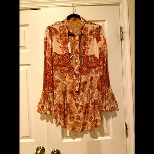 Ivory Combo top/mini dress  with tie, tulip sleeve